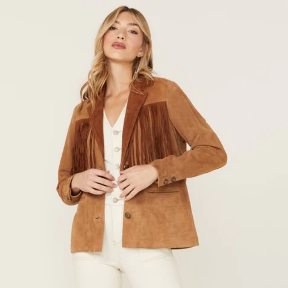 IDYLLWIND
* FUELED BY MIRANDA LAMBERT * Lena Belle Suede Fringe
Jacket